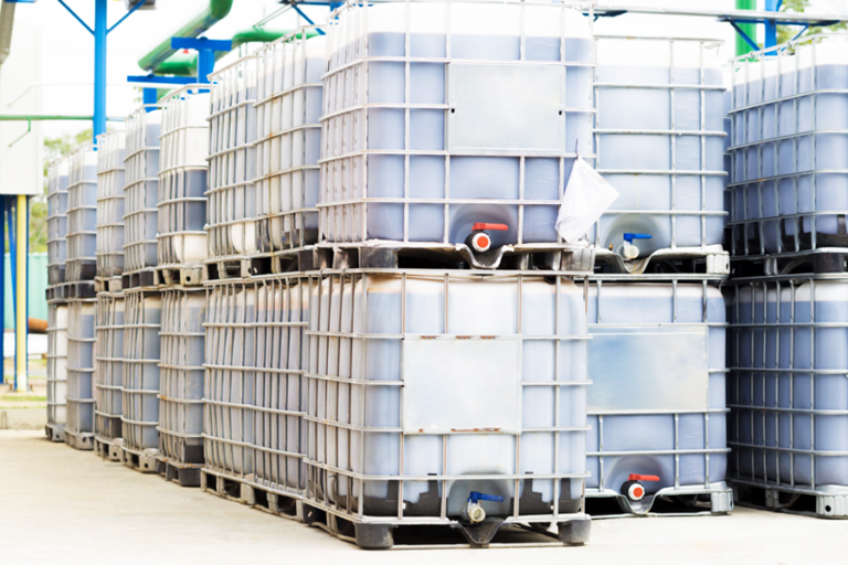 Basic Types of Shipping Drums, Totes, and Pails (Size Guide) CFS